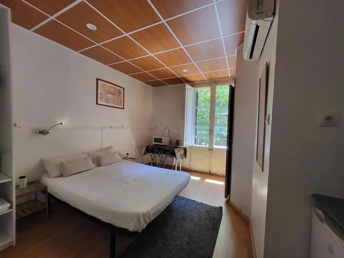 Barcelona Rooms 294