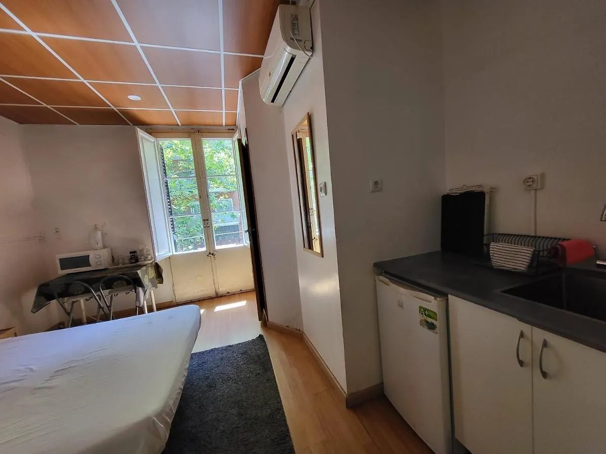 Barcelona Rooms 294 בית הארחה