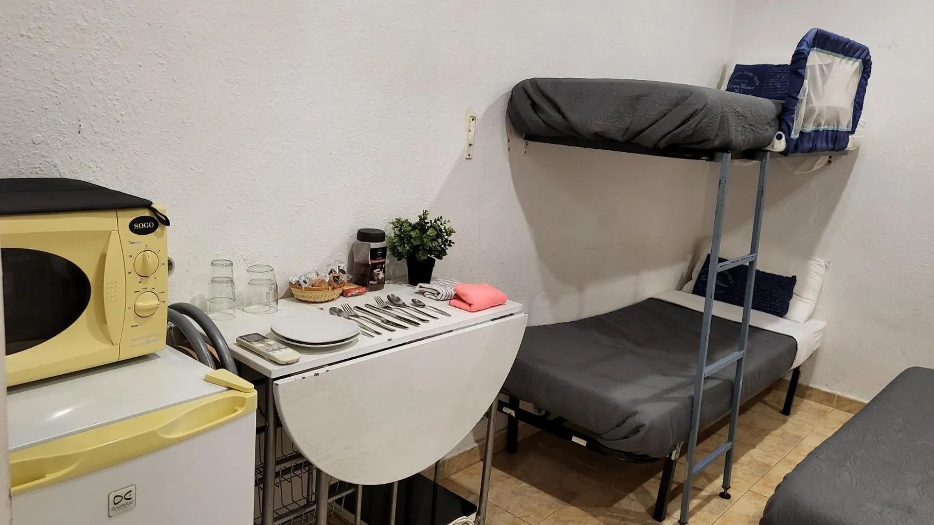 Barcelona Rooms 294